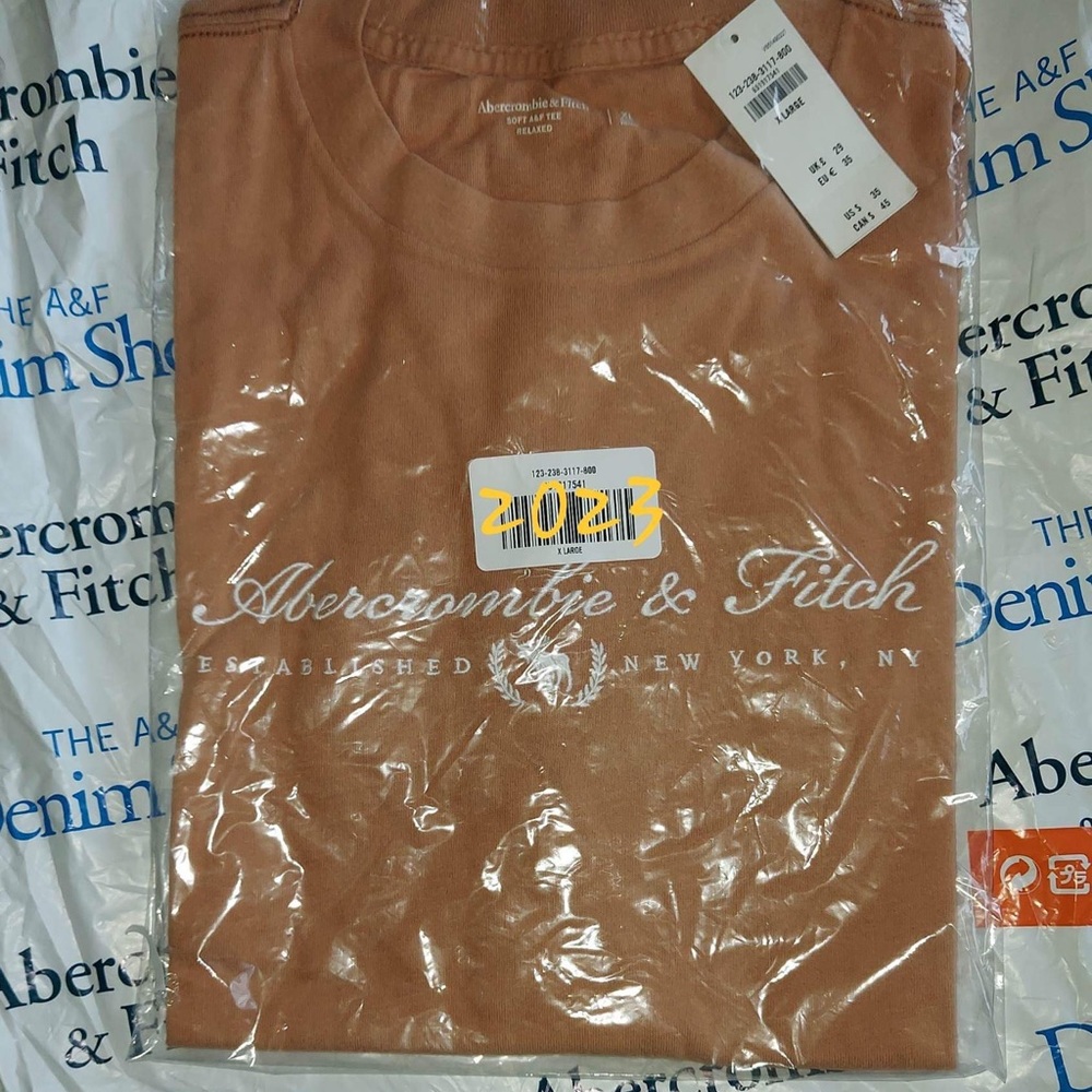 Abercrombie and Fitch Logo Tee size XXL NWT - Picture 4 of 10